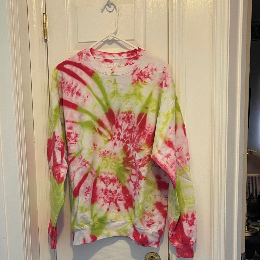 Women’s Tie-Dye Sweatshirt - Red and Green